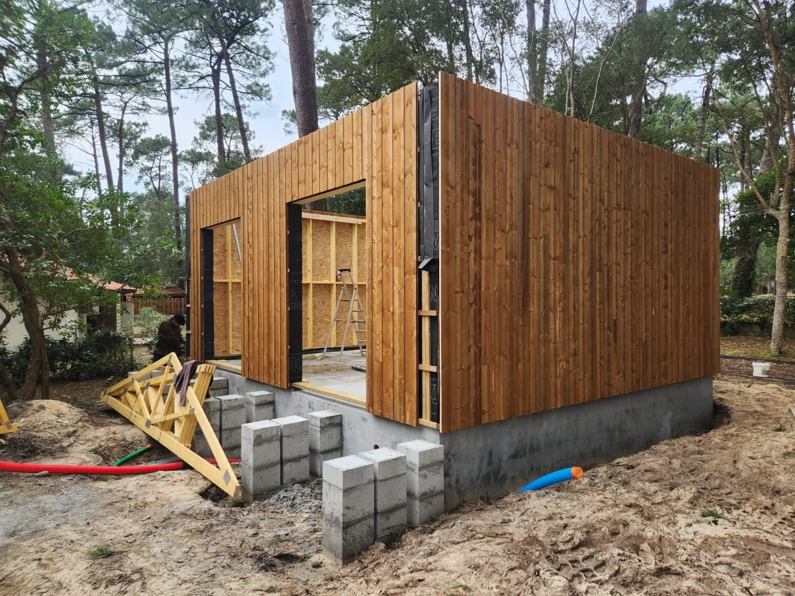 Construire une maison ossature bois dans les Landes : prix, avantages, étapes